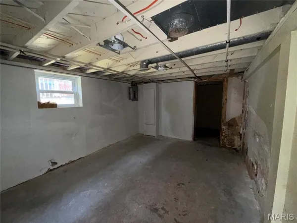 $114,900 | 3932 Schiller Place, St. Louis, MO 63116