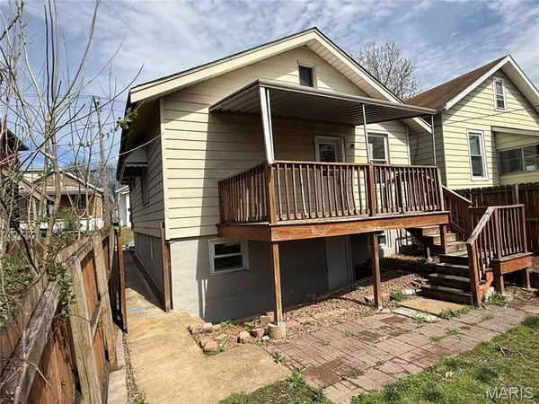 $114,900 | 3932 Schiller Place, St. Louis, MO 63116