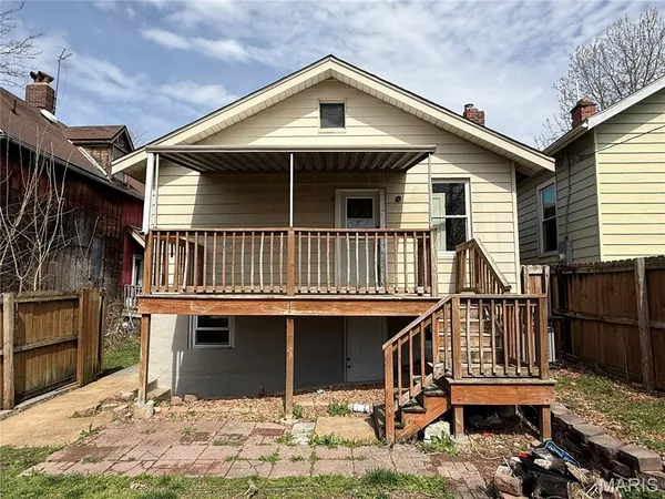 $114,900 | 3932 Schiller Place, St. Louis, MO 63116