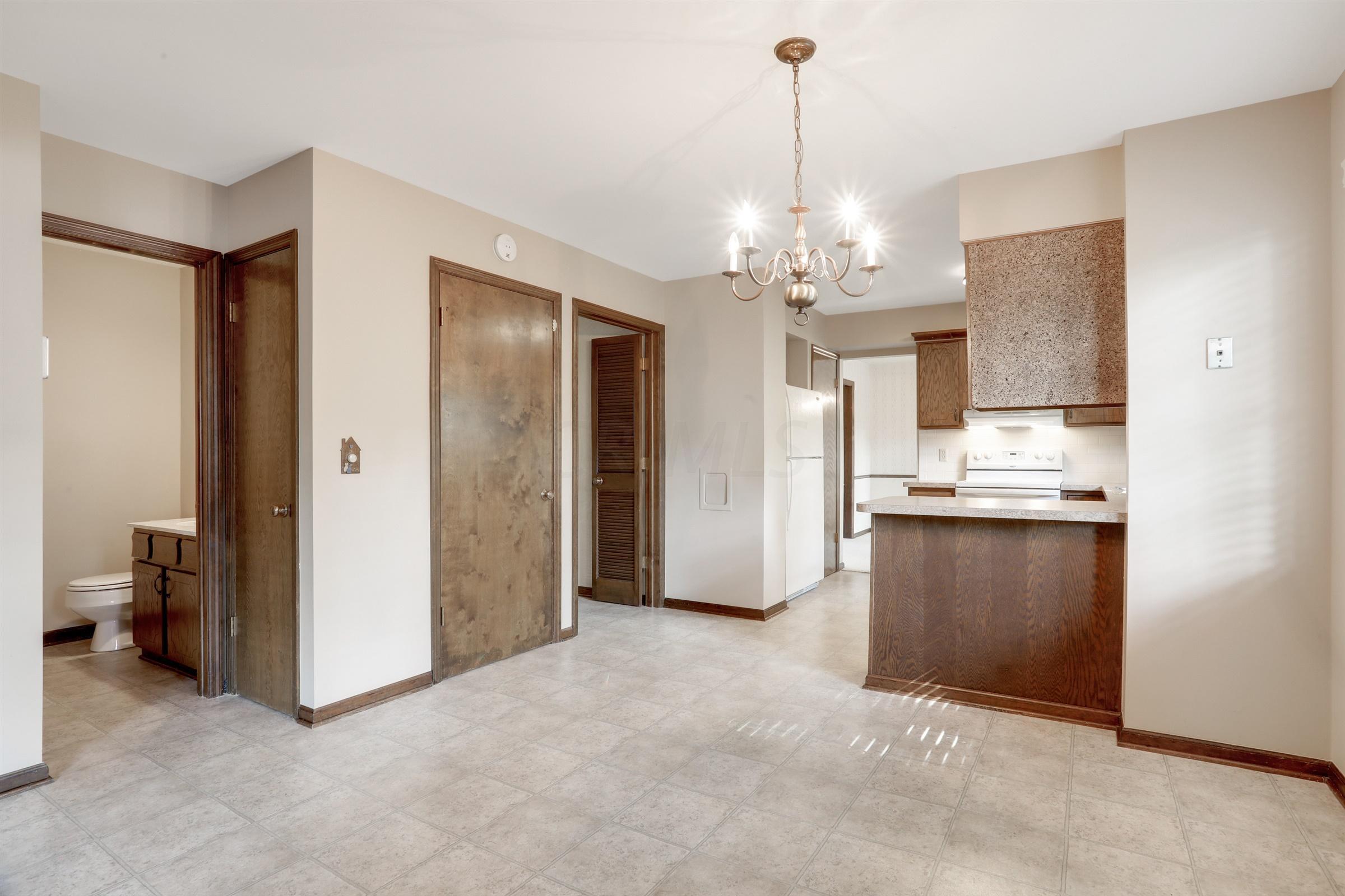 5496 Blue Ash Road Columbus, OH 43229 - Photo 26 of 50 Gallery Image 26
