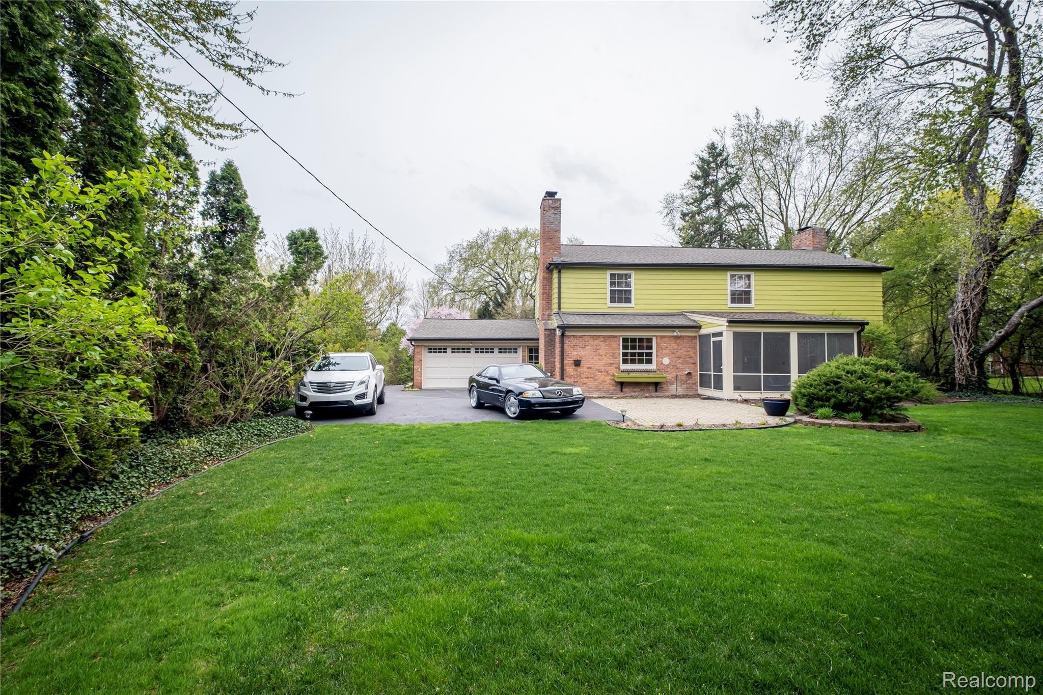 3440 West Maple Road Bloomfield Hills, MI 48301 - Photo 40 of 42 51-DSCF4009.jpg