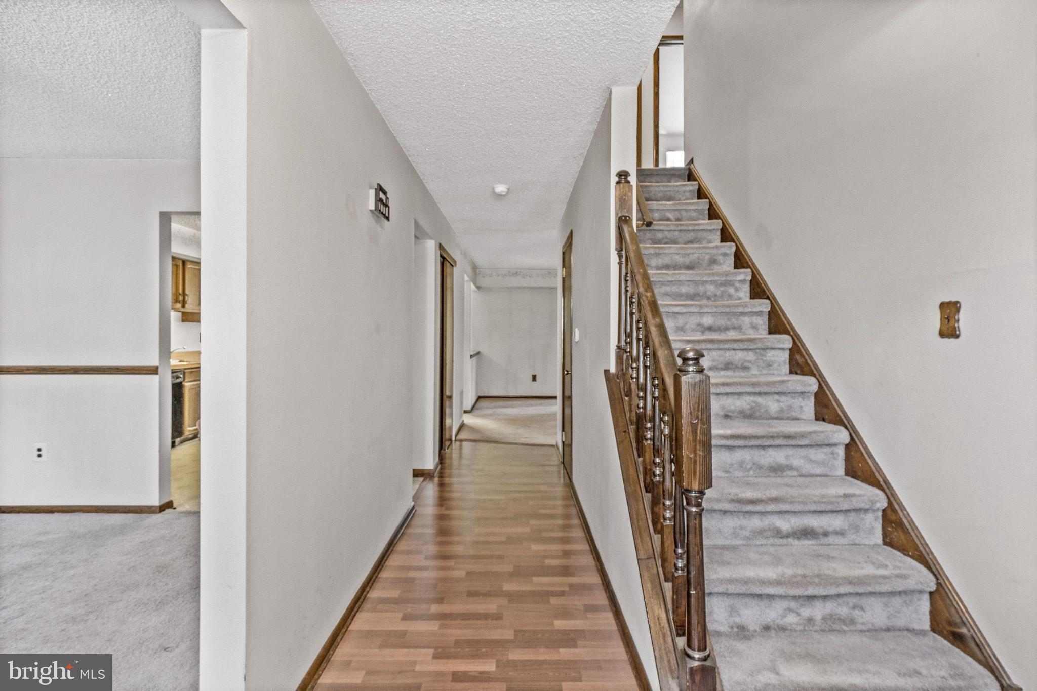 9 Pegasus Way Sewell, NJ 08080 - Photo 11 of 32