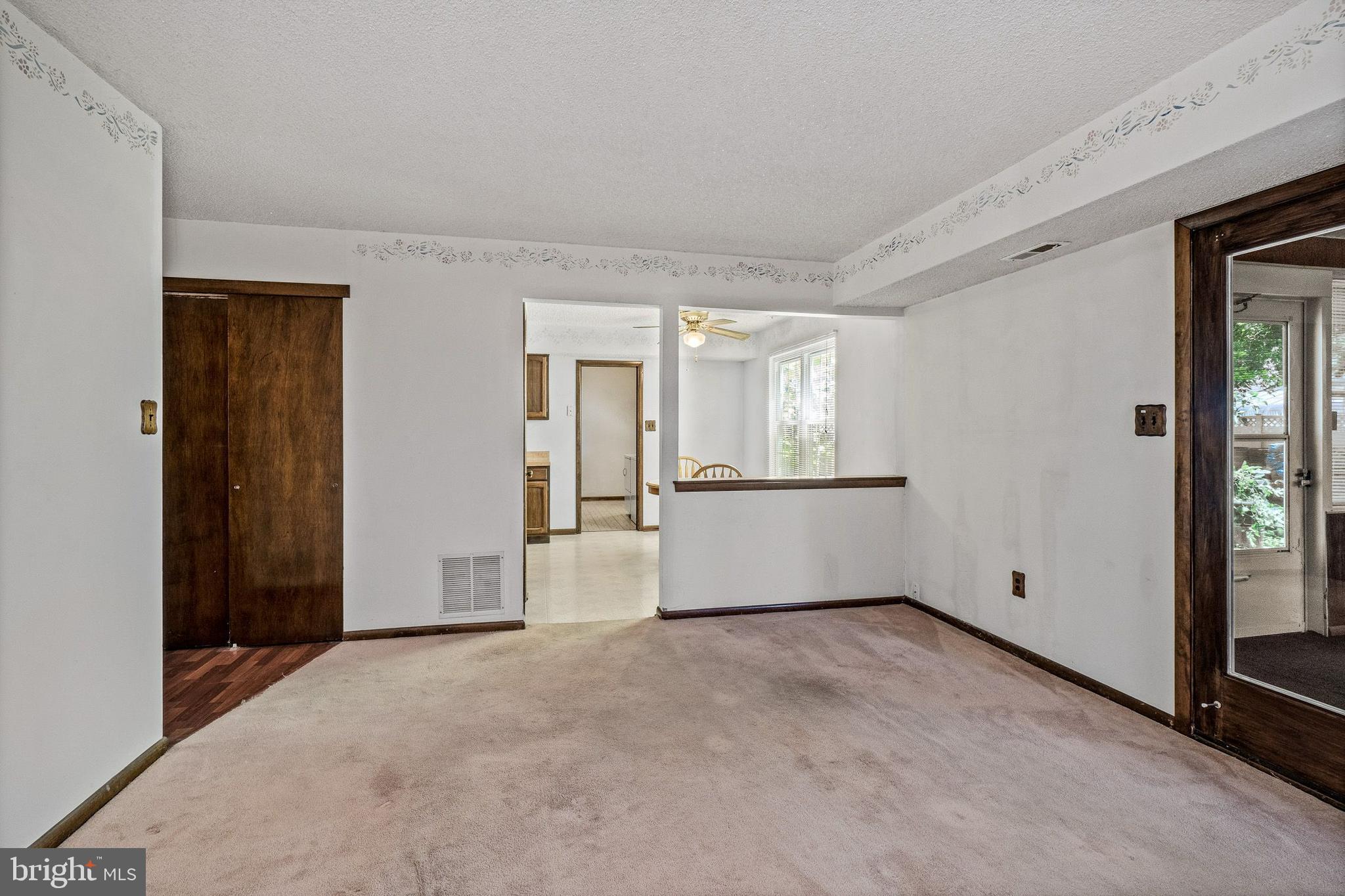 9 Pegasus Way Sewell, NJ 08080 - Photo 21 of 32