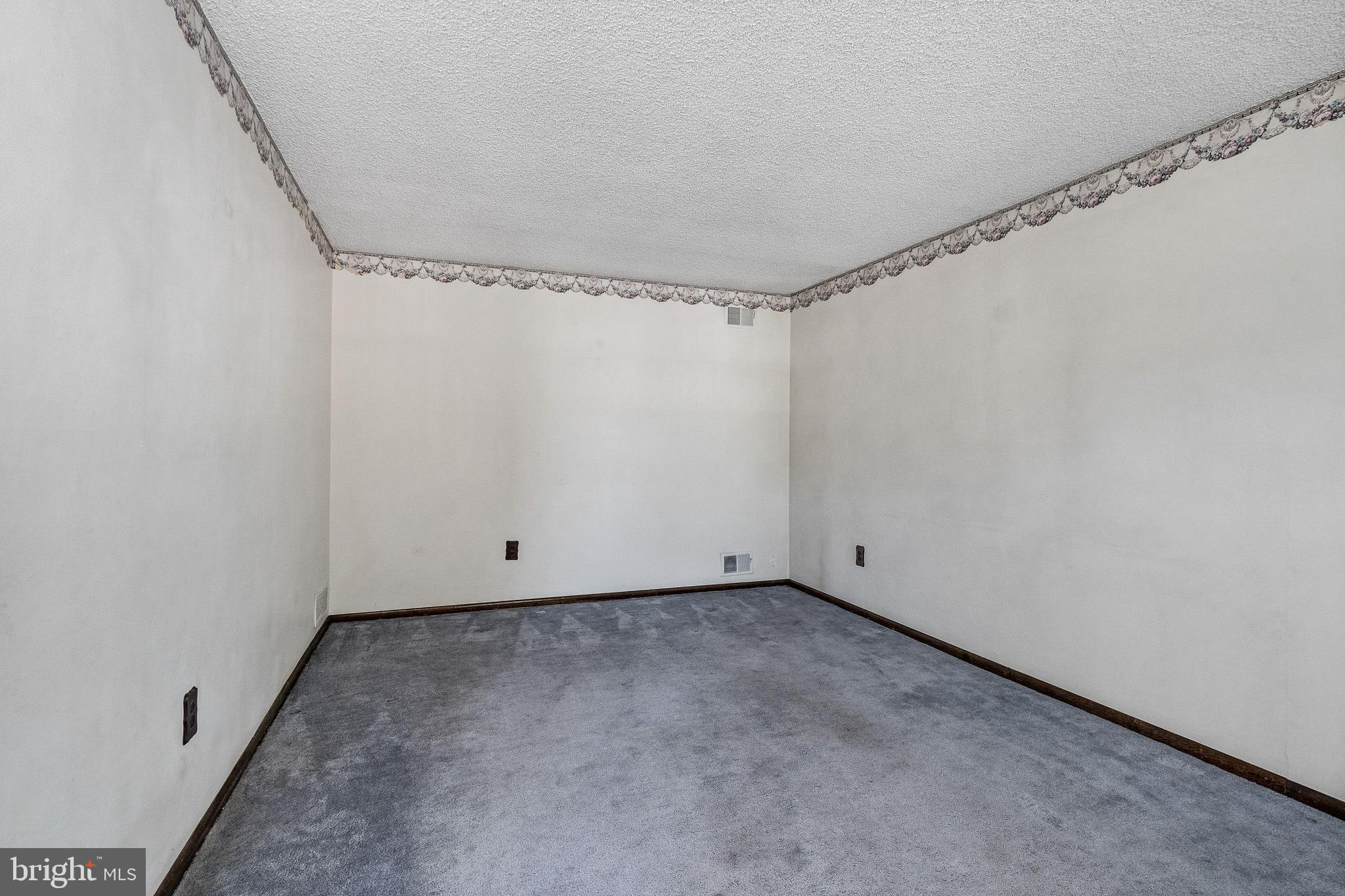 9 Pegasus Way Sewell, NJ 08080 - Photo 24 of 32