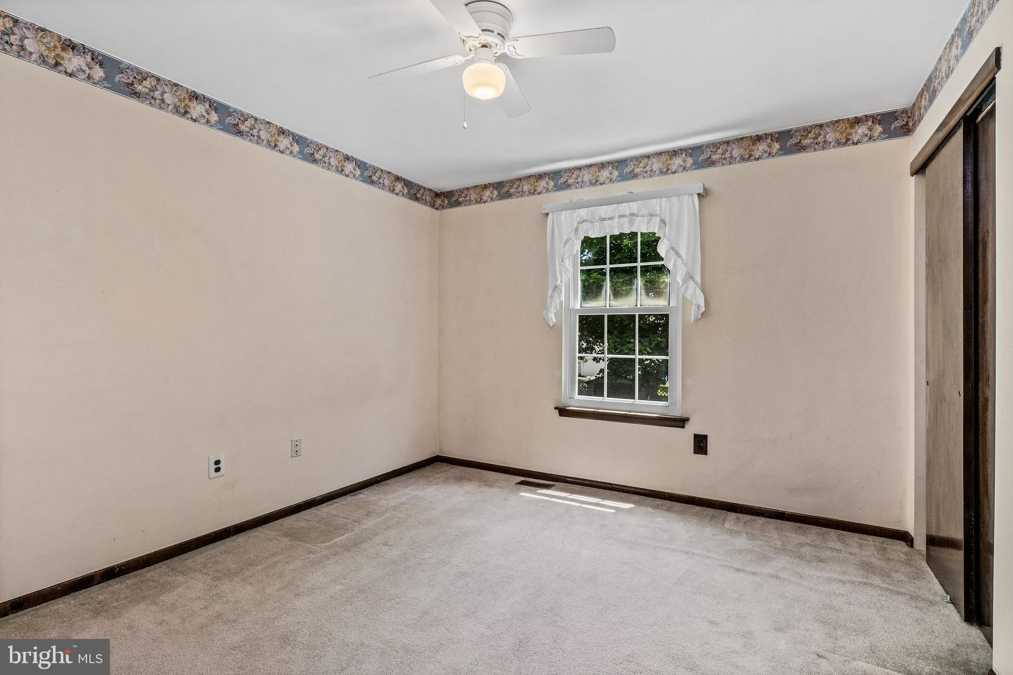 9 Pegasus Way Sewell, NJ 08080 - Photo 29 of 32