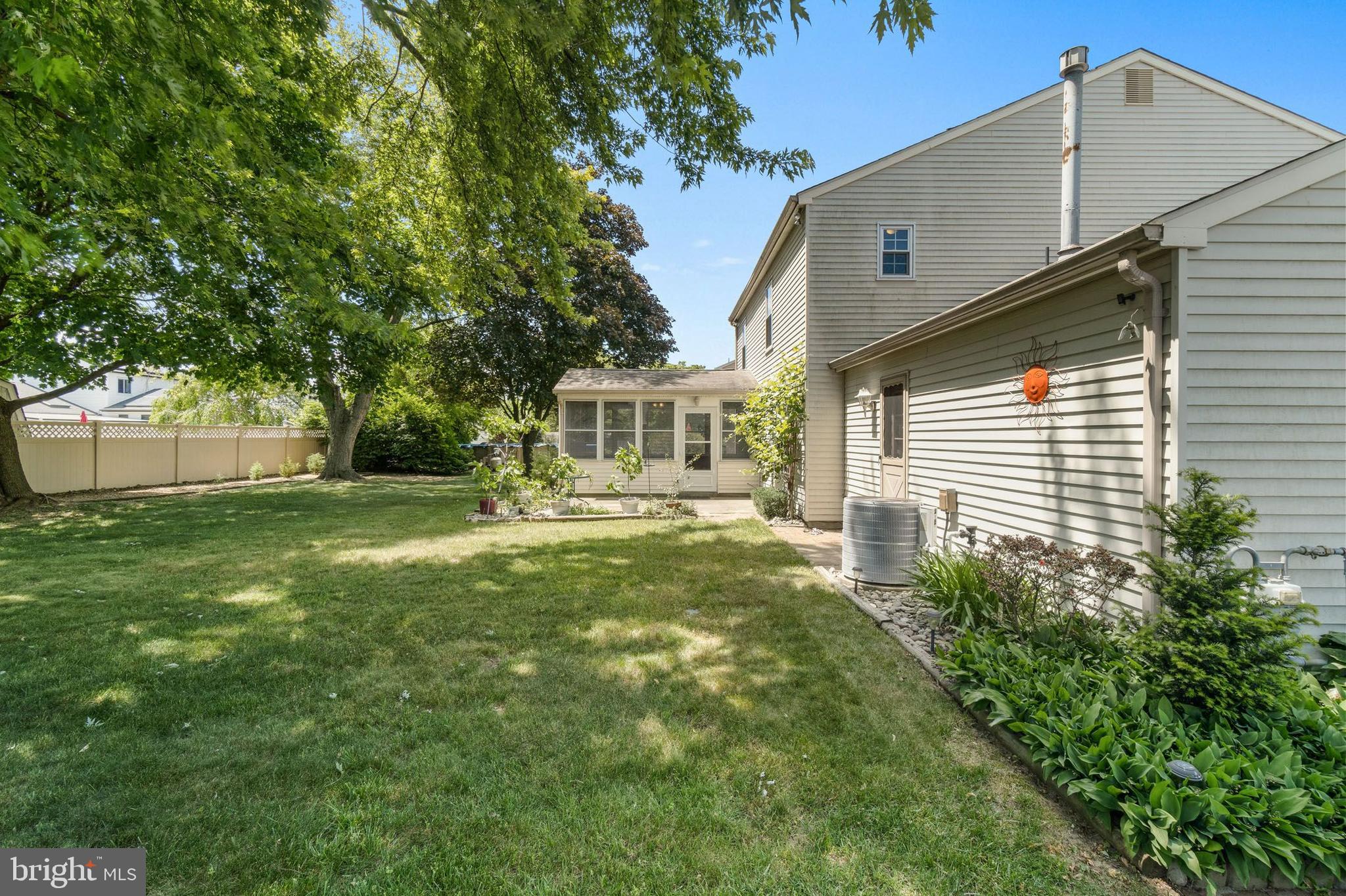 9 Pegasus Way Sewell, NJ 08080 - Photo 6 of 32