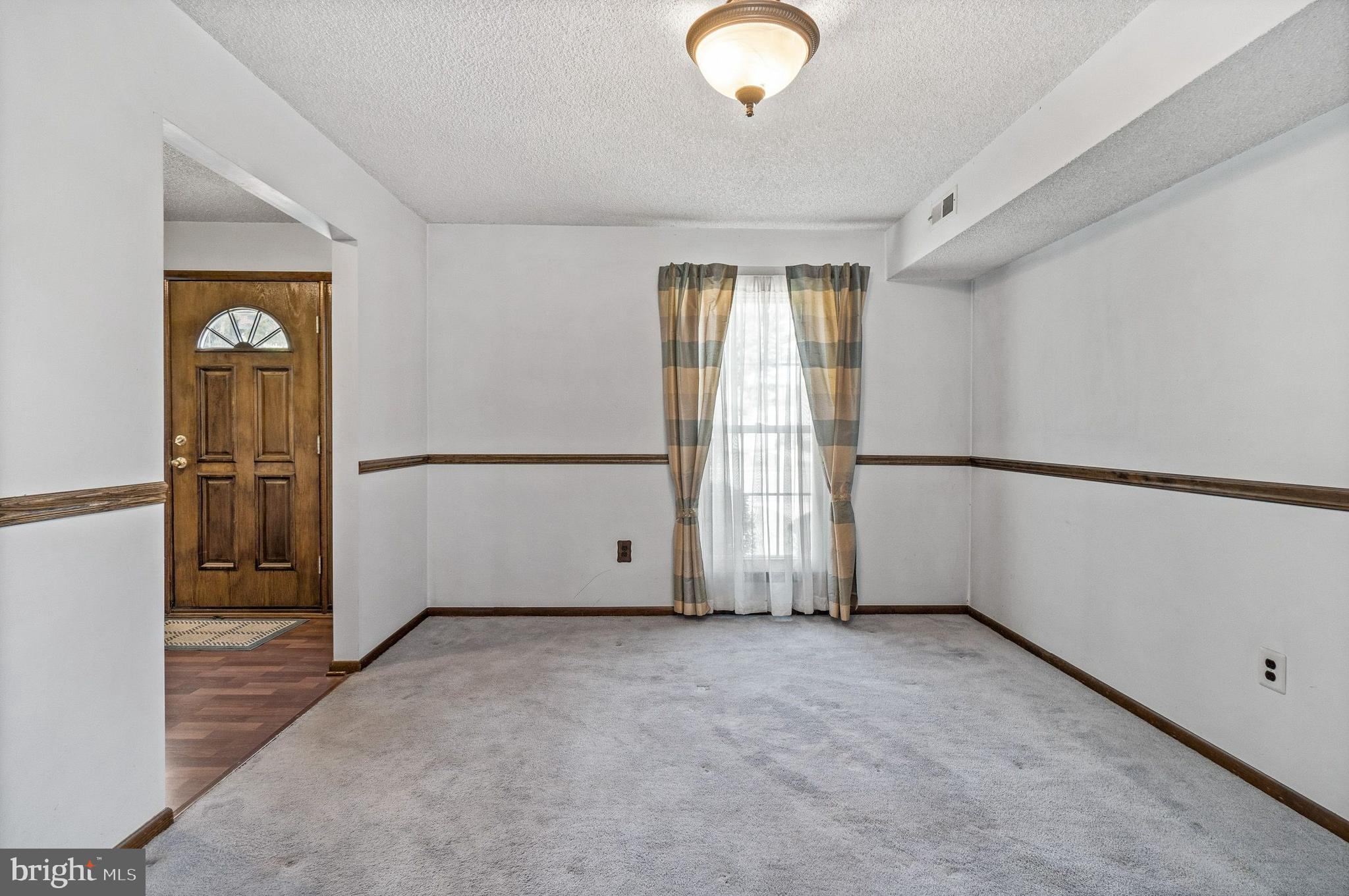 9 Pegasus Way Sewell, NJ 08080 - Photo 7 of 32