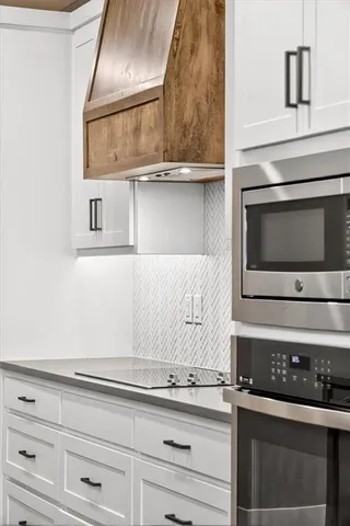 $459,900 | 716 Solomon Drive, Lone Jack, MO 64086