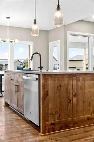 $459,900 | 716 Solomon Drive, Lone Jack, MO 64086