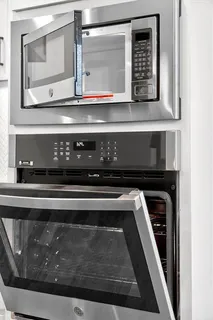 $459,900 | 716 Solomon Drive, Lone Jack, MO 64086