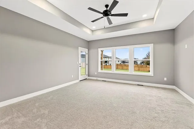 $459,900 | 716 Solomon Drive, Lone Jack, MO 64086