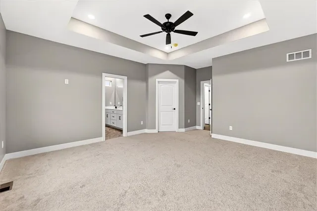 $459,900 | 716 Solomon Drive, Lone Jack, MO 64086