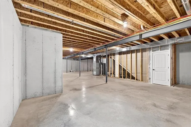 $459,900 | 716 Solomon Drive, Lone Jack, MO 64086