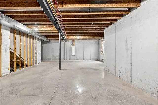 $459,900 | 716 Solomon Drive, Lone Jack, MO 64086