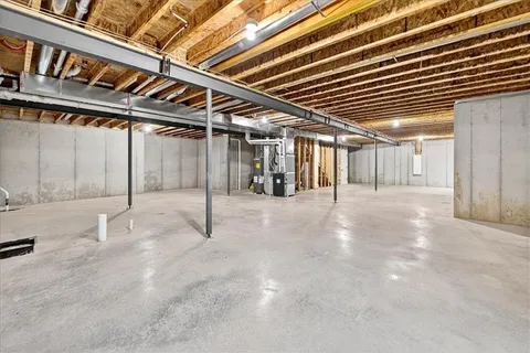 $459,900 | 716 Solomon Drive, Lone Jack, MO 64086