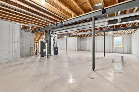 $459,900 | 716 Solomon Drive, Lone Jack, MO 64086