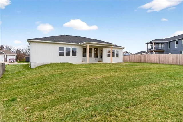 $459,900 | 716 Solomon Drive, Lone Jack, MO 64086