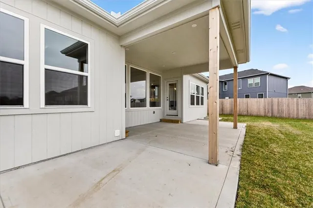 $459,900 | 716 Solomon Drive, Lone Jack, MO 64086