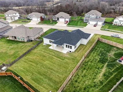 $459,900 | 716 Solomon Drive, Lone Jack, MO 64086