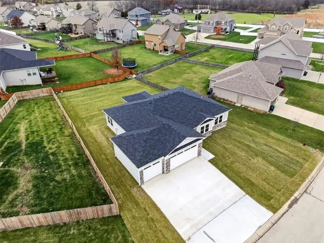 $459,900 | 716 Solomon Drive, Lone Jack, MO 64086