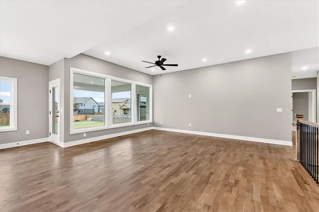 $459,900 | 716 Solomon Drive, Lone Jack, MO 64086