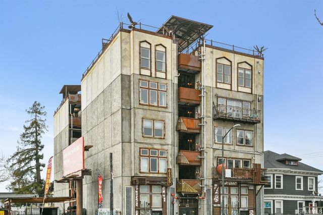 $860,000 | 6105 San Pablo Avenue, Unit 201, Oakland, CA 94608