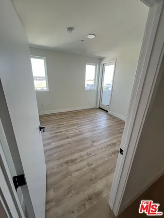 $4,355 | 5813 Lexington Avenue, Unit 203, Los Angeles, CA 90038