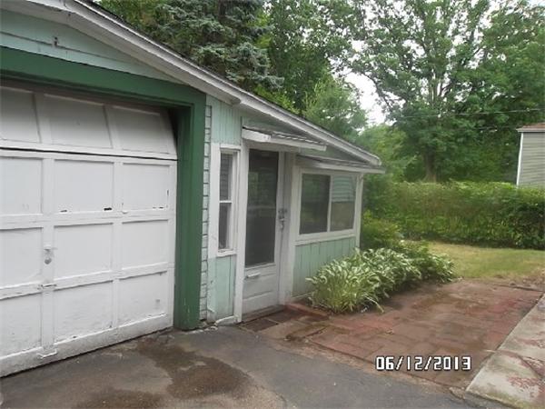 111 Pine Road Attleboro, MA 02703 - Photo 4 of 20 Gallery Image 4