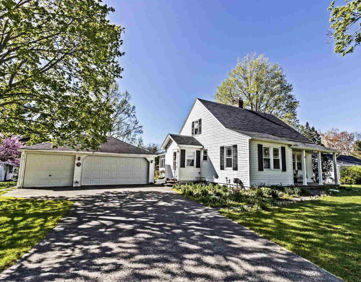 414 Riverside Drive Linden, MI 48451 - Photo 36 of 40 21291023-35.JPG