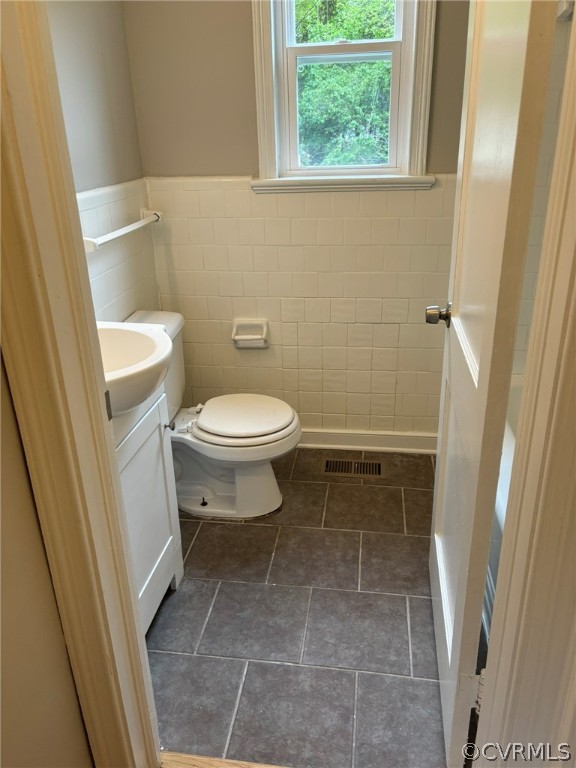 5302 Coxson Road Sandston, VA 23231 - Photo 3 of 18 Gallery Image 3