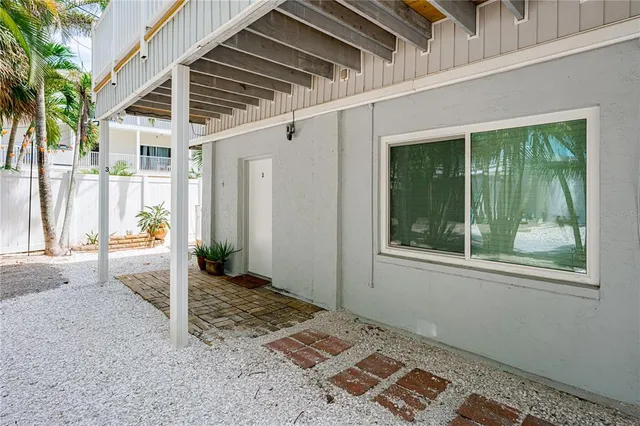 $4,500 | 115 Canal Avenue South, Unit 3, Indian Rocks Beach, FL 33785
