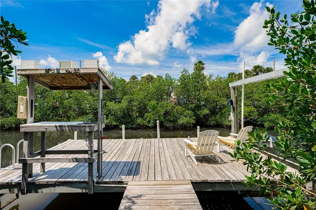 $4,500 | 115 Canal Avenue South, Unit 3, Indian Rocks Beach, FL 33785