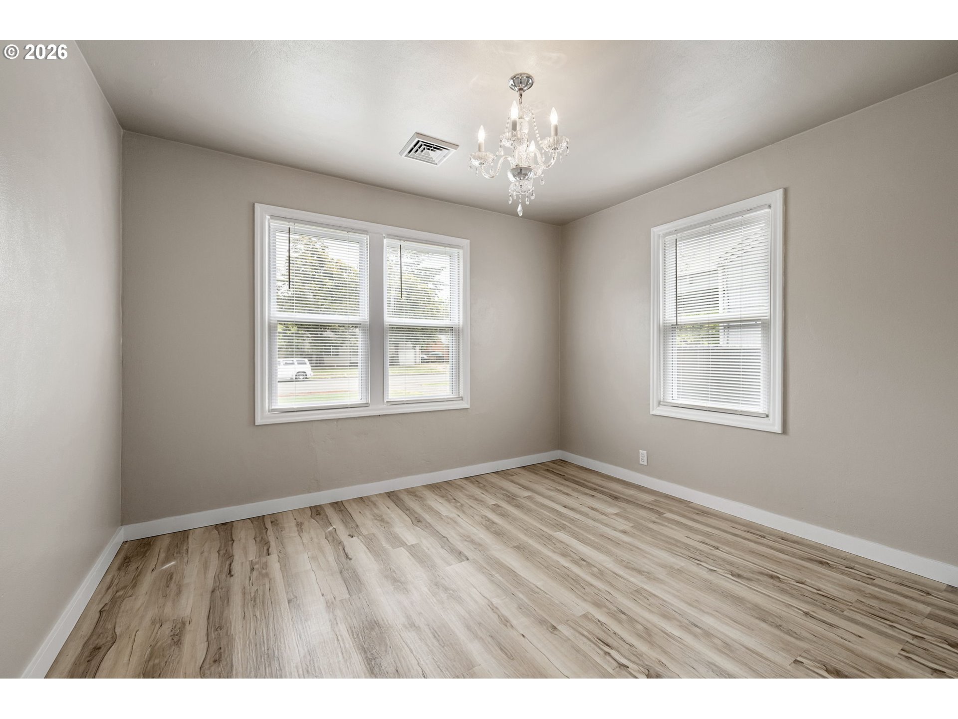 956 1st Street Springfield, OR 97477 - Photo 26 of 48