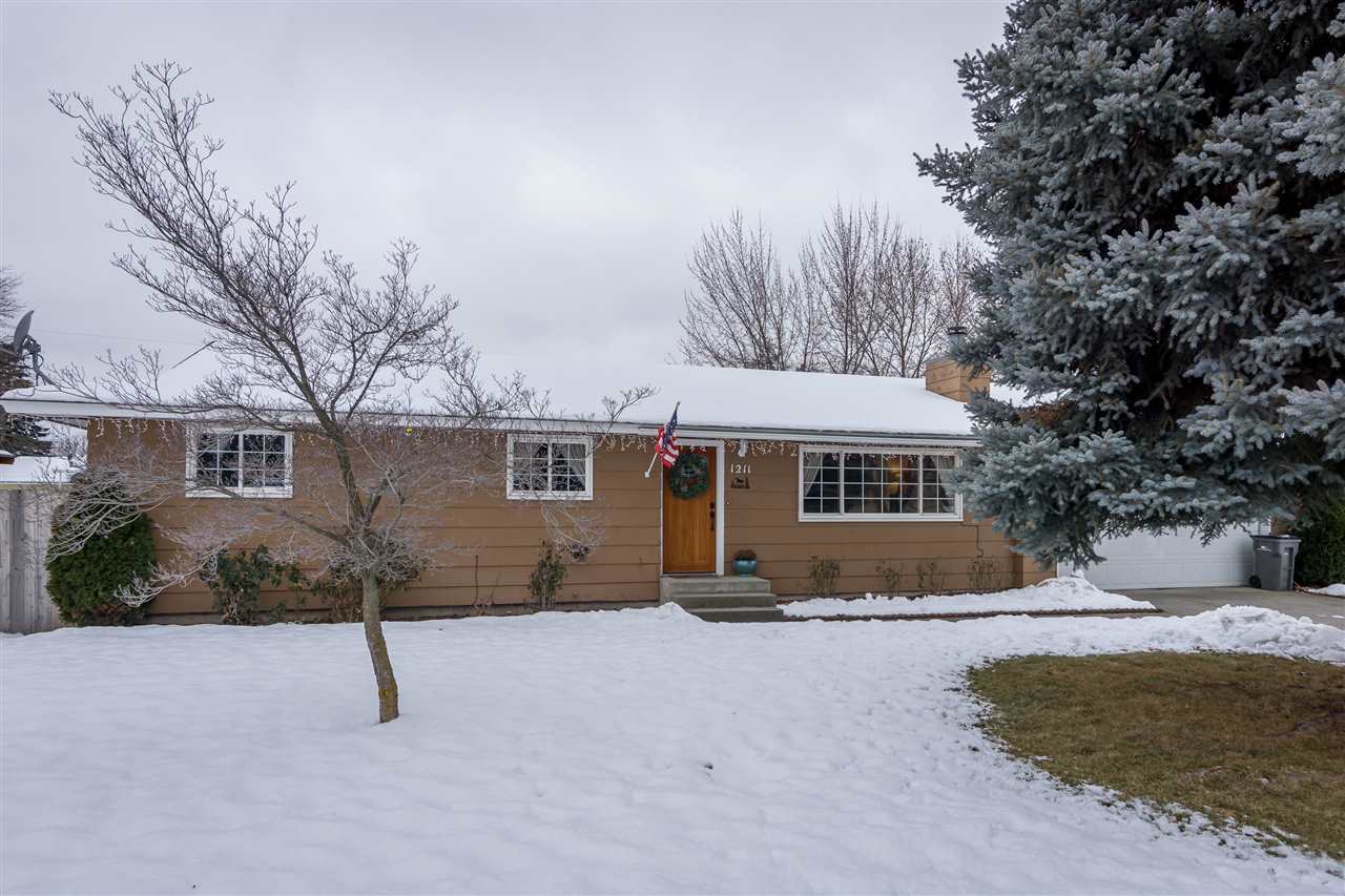 1211 North Adams Road Spokane Valley, WA 99216 - Photo 1 of 20 Gallery Image 1