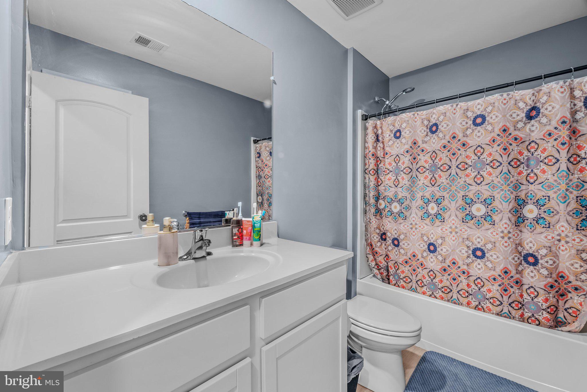 89 Rappahannock Run Falling Waters, WV 25419 - Photo 30 of 34 Bathroom