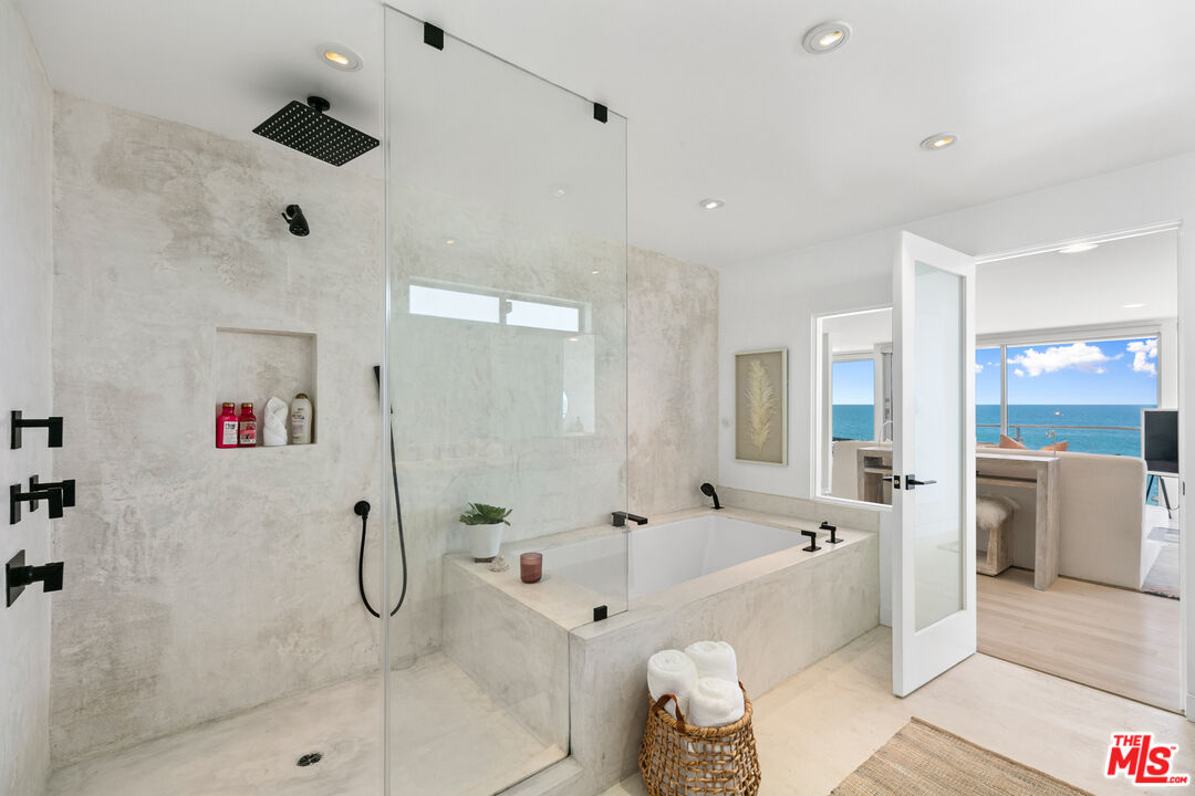 24928 Malibu Road Malibu, CA 90265 - Photo 19 of 50