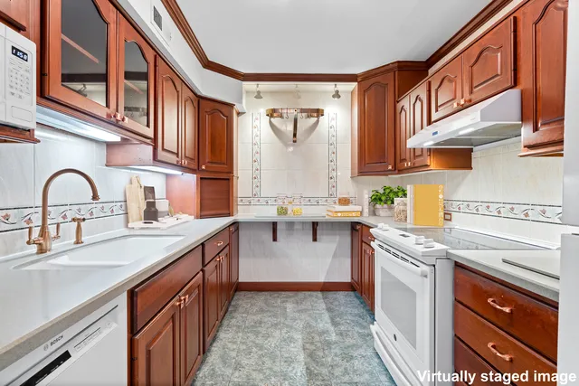 $260,000 | 201 East Chestnut Street, Unit 21C, Chicago, IL 60611