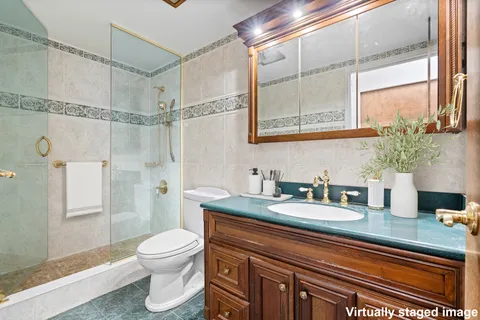 $260,000 | 201 East Chestnut Street, Unit 21C, Chicago, IL 60611