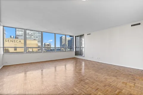 $260,000 | 201 East Chestnut Street, Unit 21C, Chicago, IL 60611