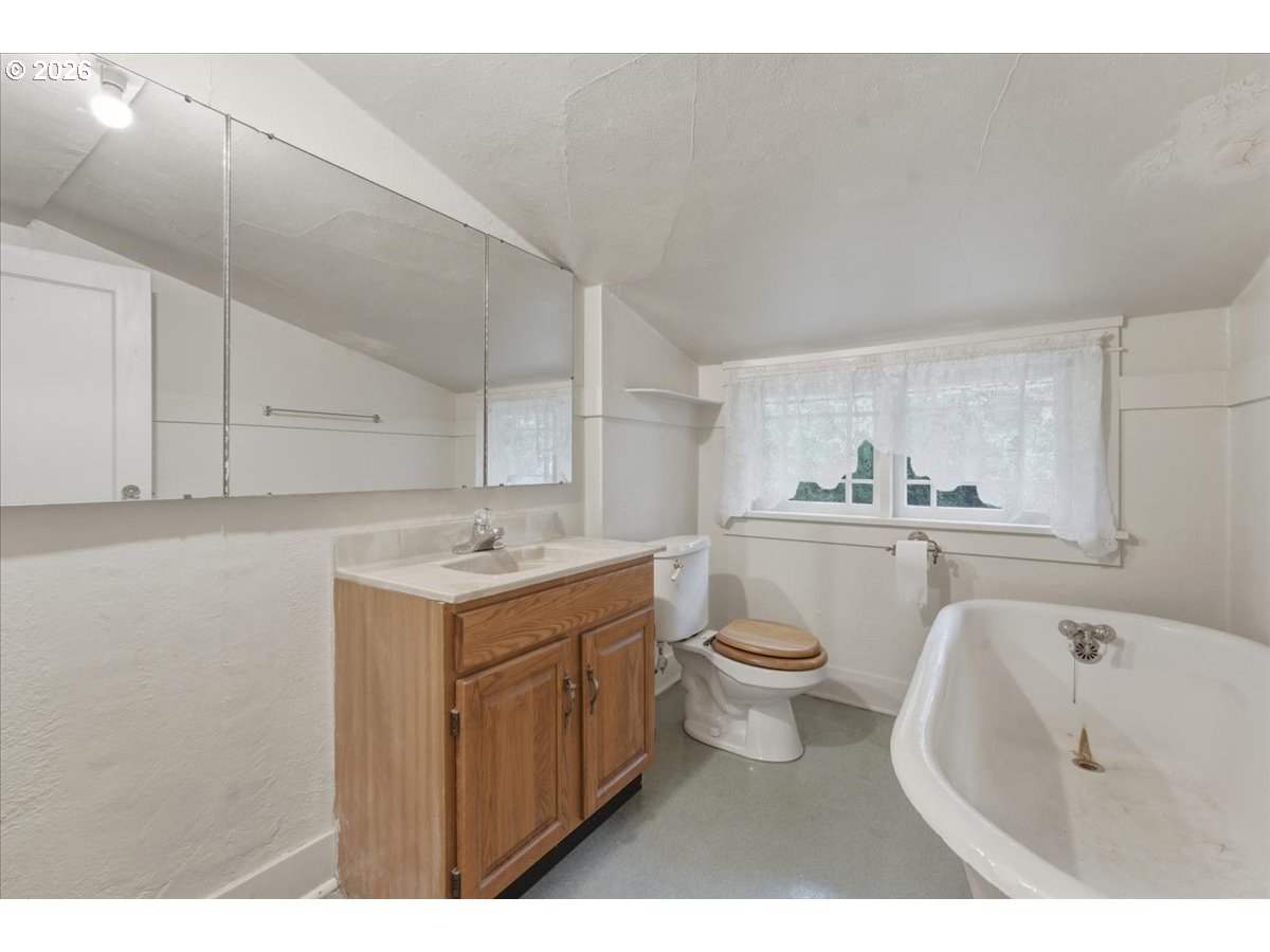 706 West B Street Rainier, OR 97048 - Photo 22 of 42