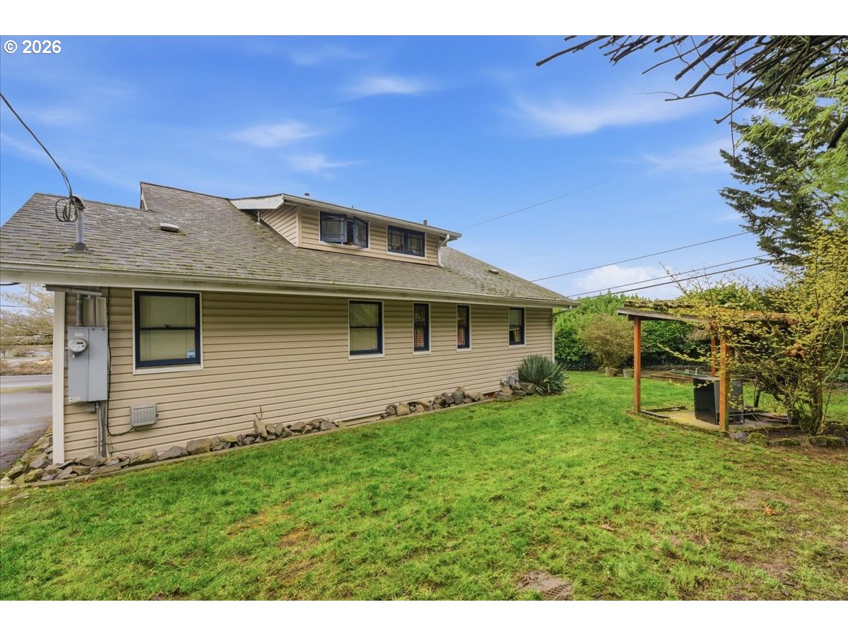 706 West B Street Rainier, OR 97048 - Photo 31 of 42