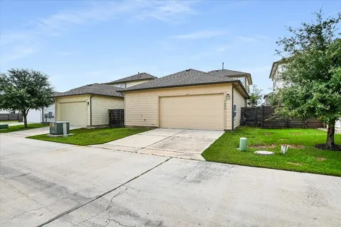 a view of outdoor space yard and front view of a house