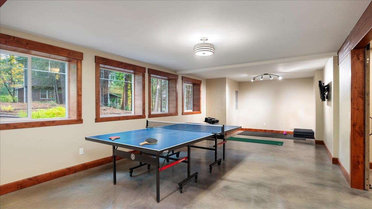 11318 North Granite Lane Spokane, WA 99218 - Photo 30 of 48