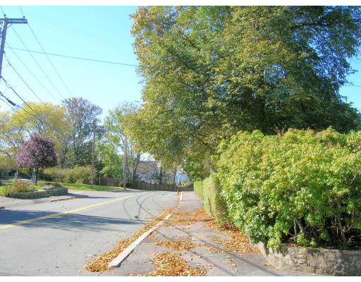 340 Puritan Road Swampscott, MA 01907 - Photo 14 of 15 Gallery Image 14