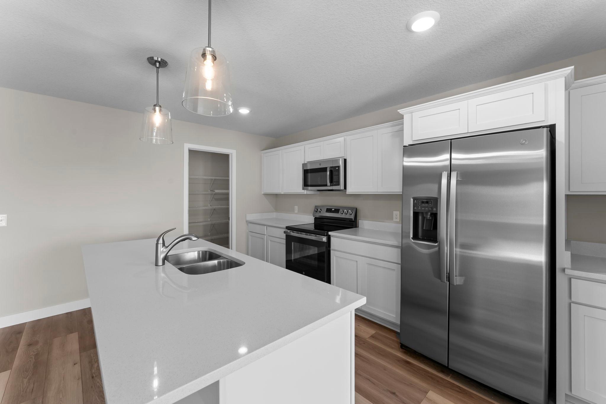 2140 Violet Lane Faribault, MN 55021 - Photo 10 of 47