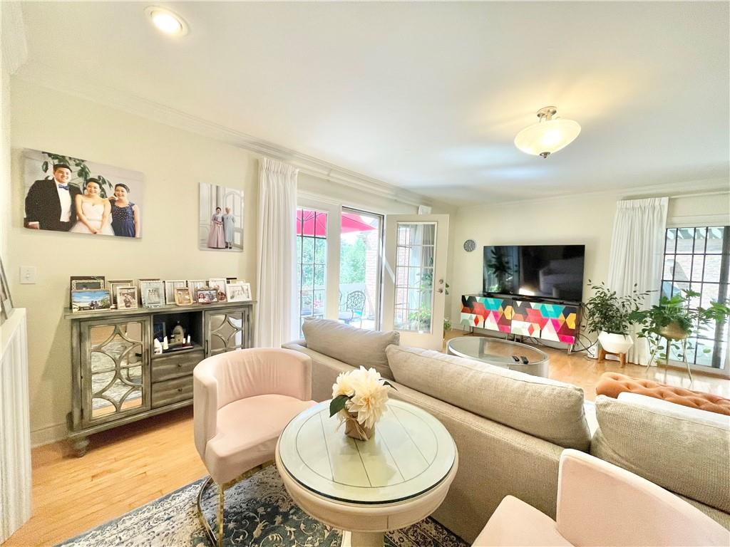 518 Farndale Road Pittsburgh, PA 15215 - Photo 15 of 37 a living room with furniture and a flat screen tv