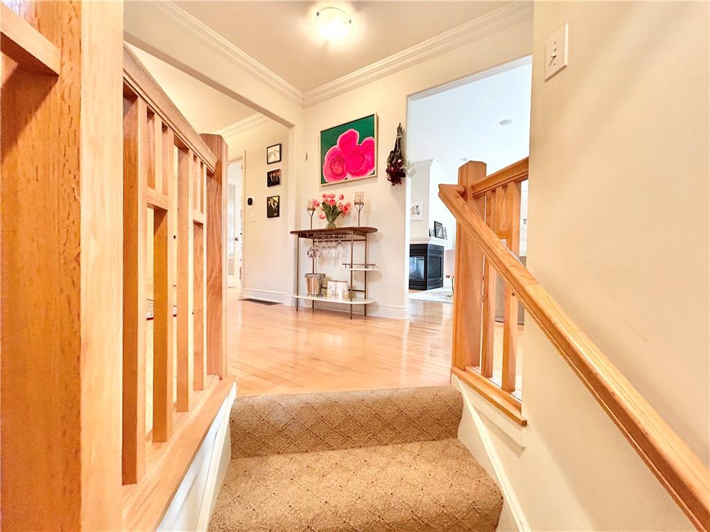 518 Farndale Road Pittsburgh, PA 15215 - Photo 31 of 37 a view of an entryway with wooden floor