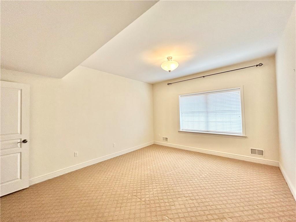 518 Farndale Road Pittsburgh, PA 15215 - Photo 36 of 37 a view of an empty room with a window