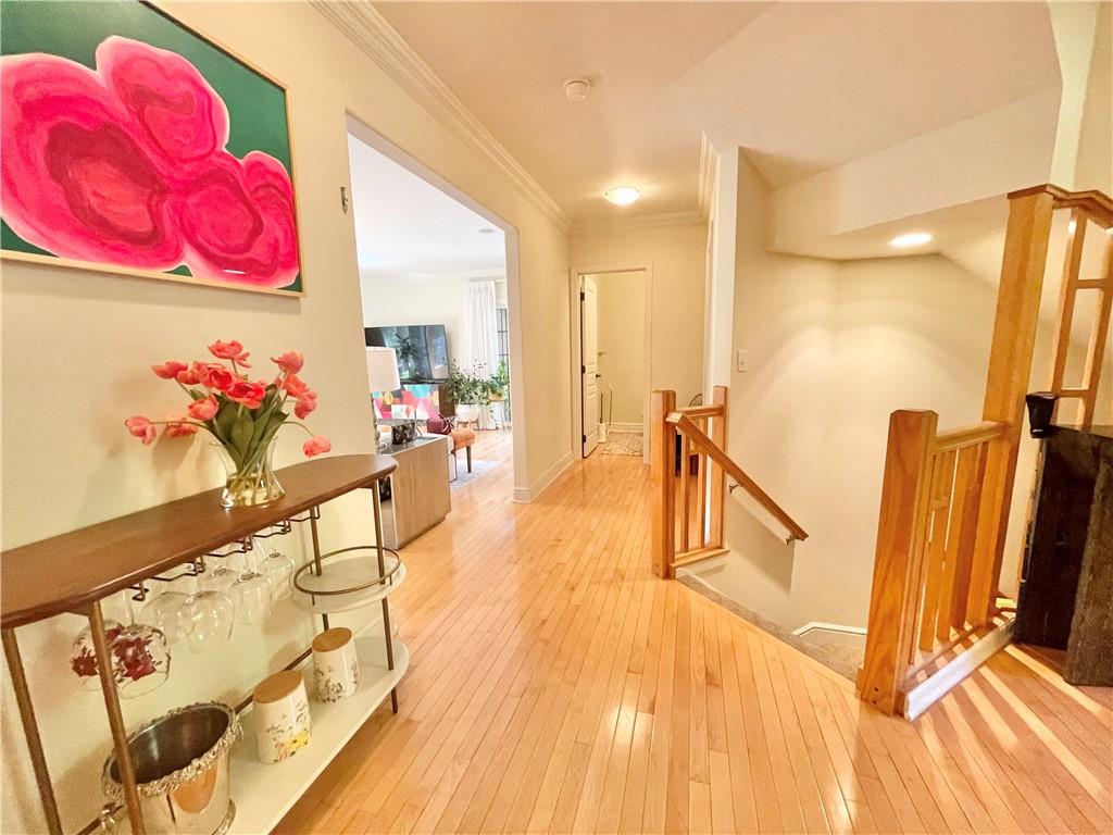 518 Farndale Road Pittsburgh, PA 15215 - Photo 10 of 37 a living room with furniture and wooden floor