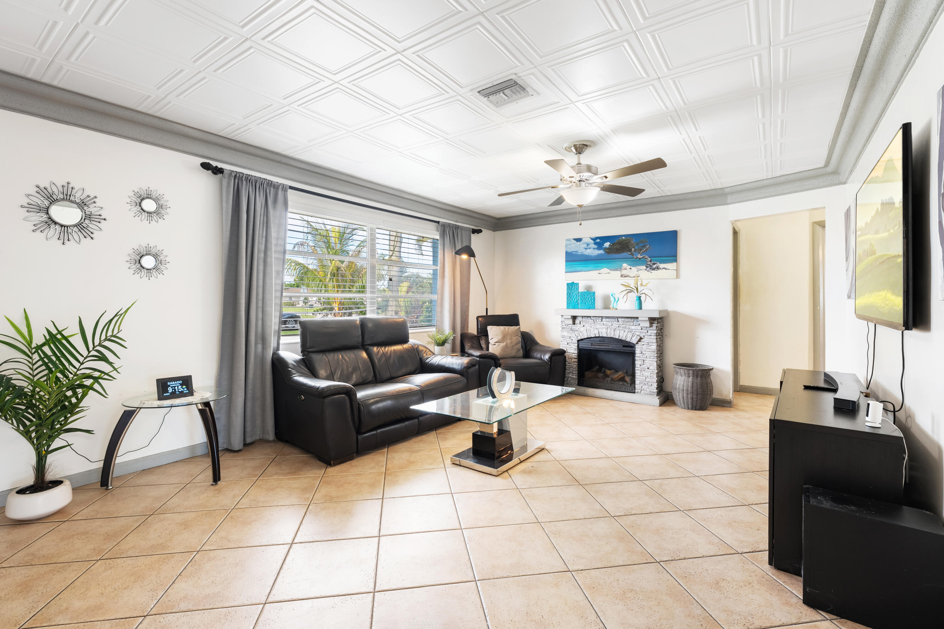 5833 Fair Green Road West Palm Beach, FL 33417 - Photo 7 of 45 Living room